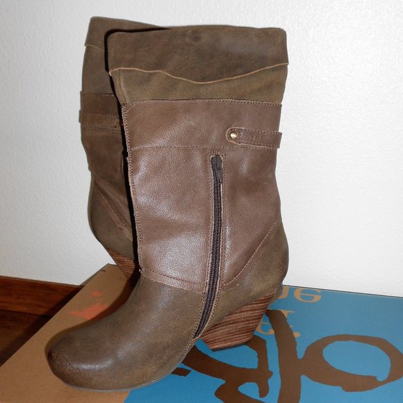 NWT OTBT Gorgeous Genuine Leather Suede Roswell Boots Size 8.5M - Picture 2 of 4